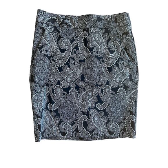 The Limited Dresses & Skirts - The Limited Stretch Mini Skirt Black and‎ White Pattern Womens Sz 4P